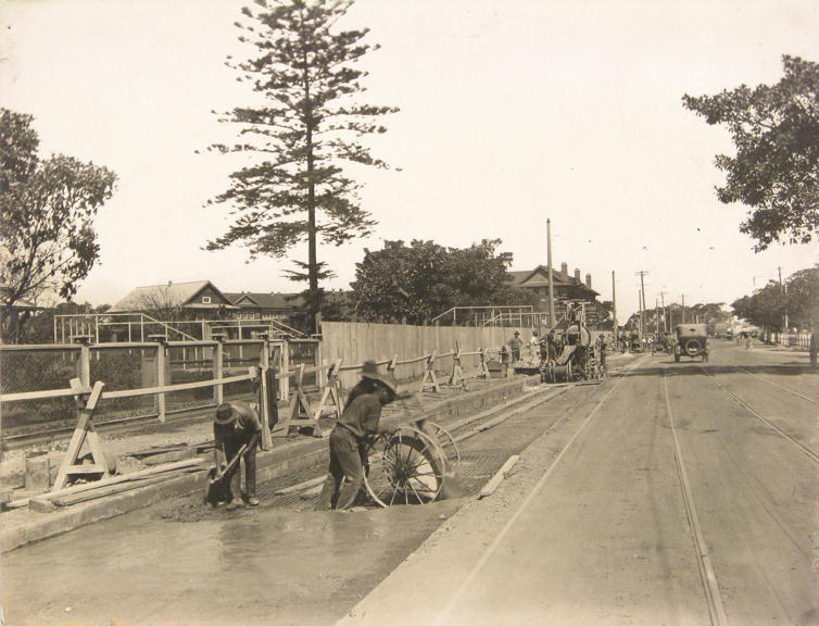 Moore Park in front of Sydney High School, 1927