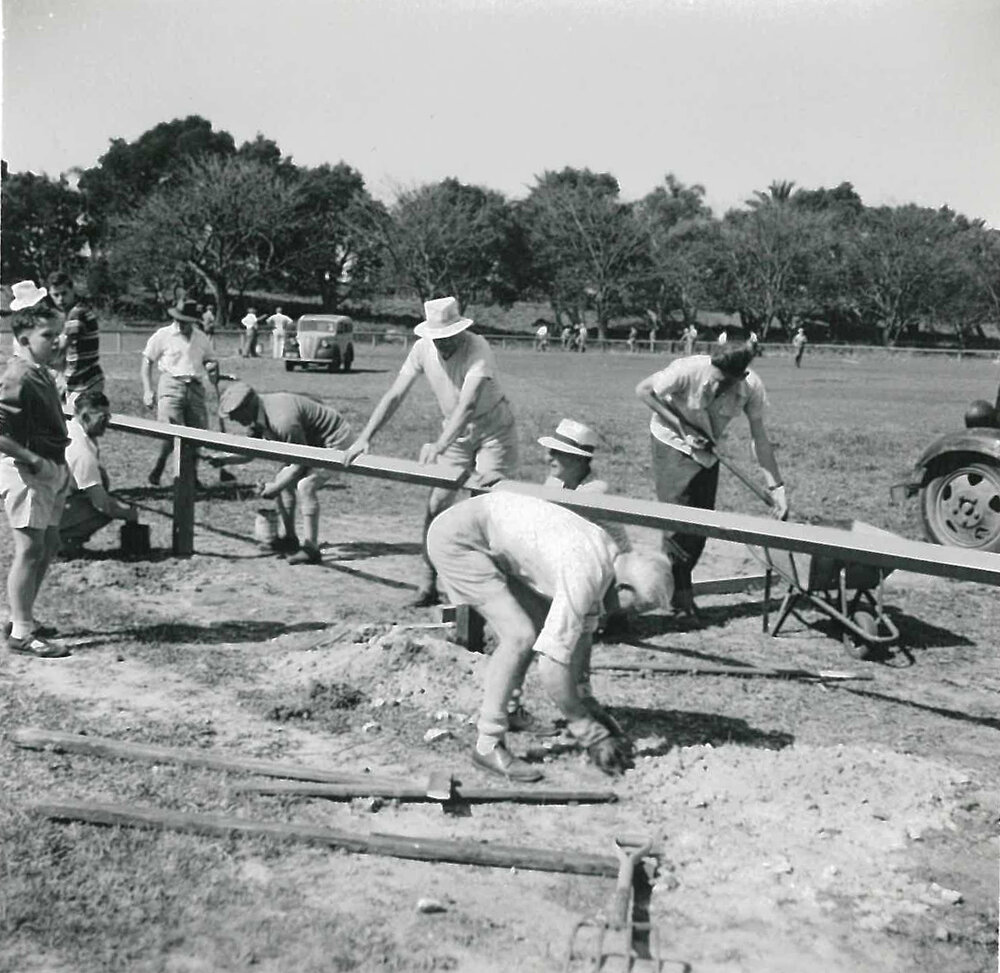 McKay Oval working bee, 29 September 1957