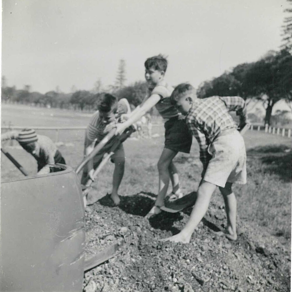 Working bee at McKay Oval, 29 September 1957
