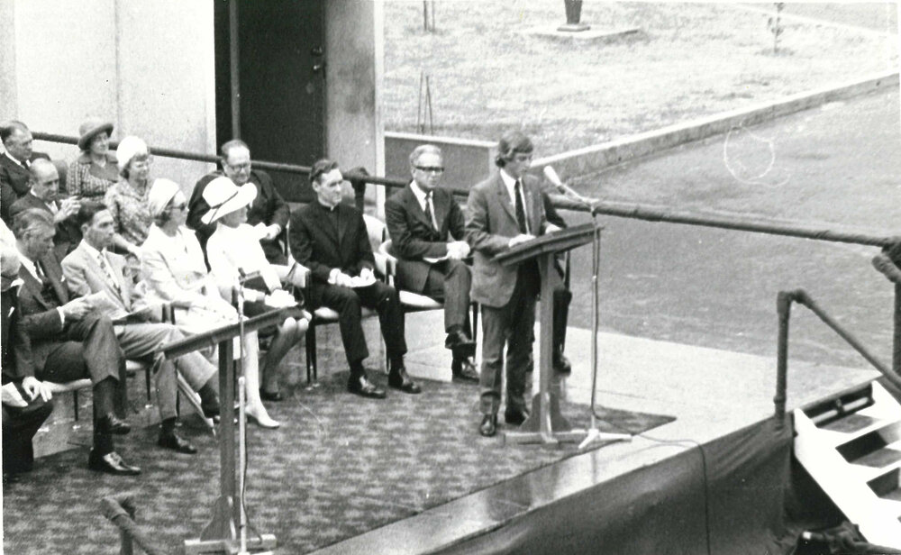 Photograph of the official opening of the McDonald Building, 17 March 1972