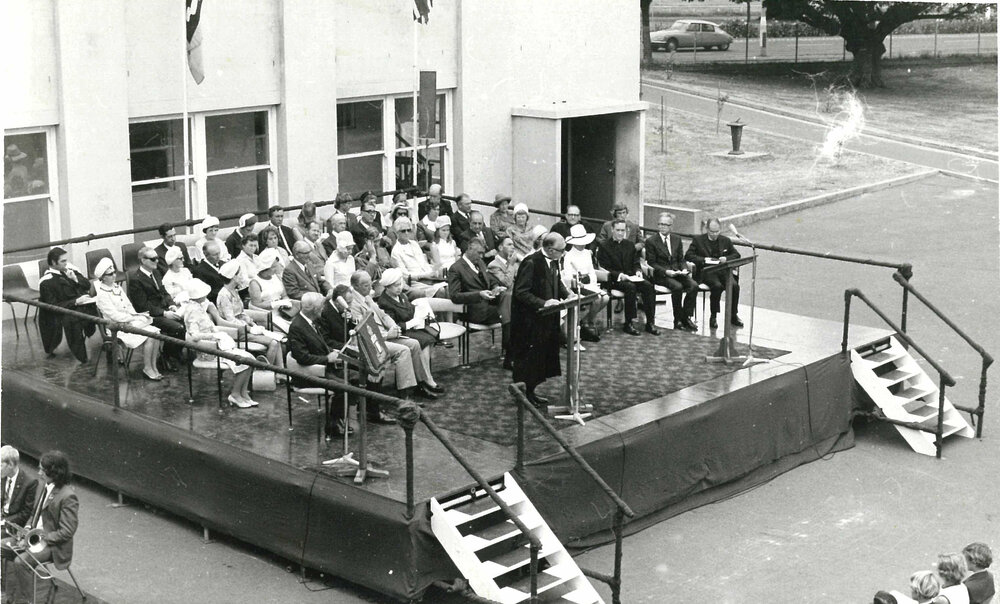 Photograph of the official opening of the McDonald Building, 17 March 1972