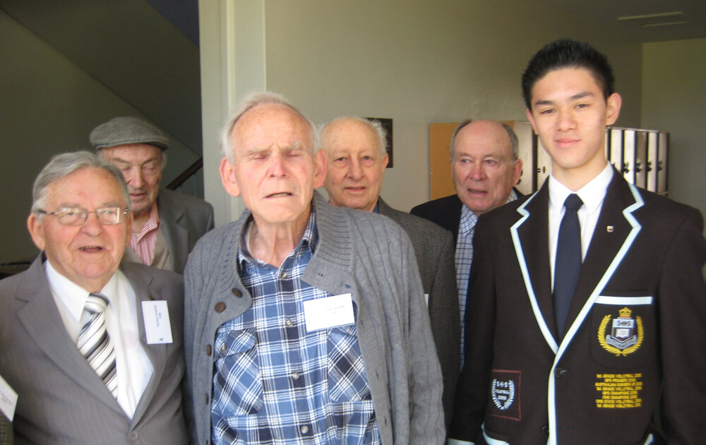 The pre-1945 back to school reunion lunch, 2010