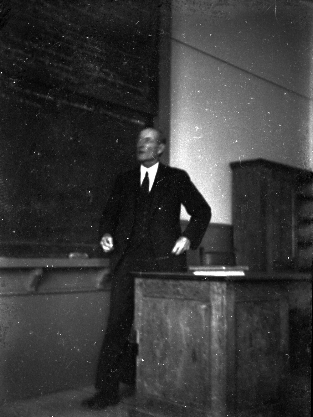 Snapshots by Robert Wing (1936-1940)