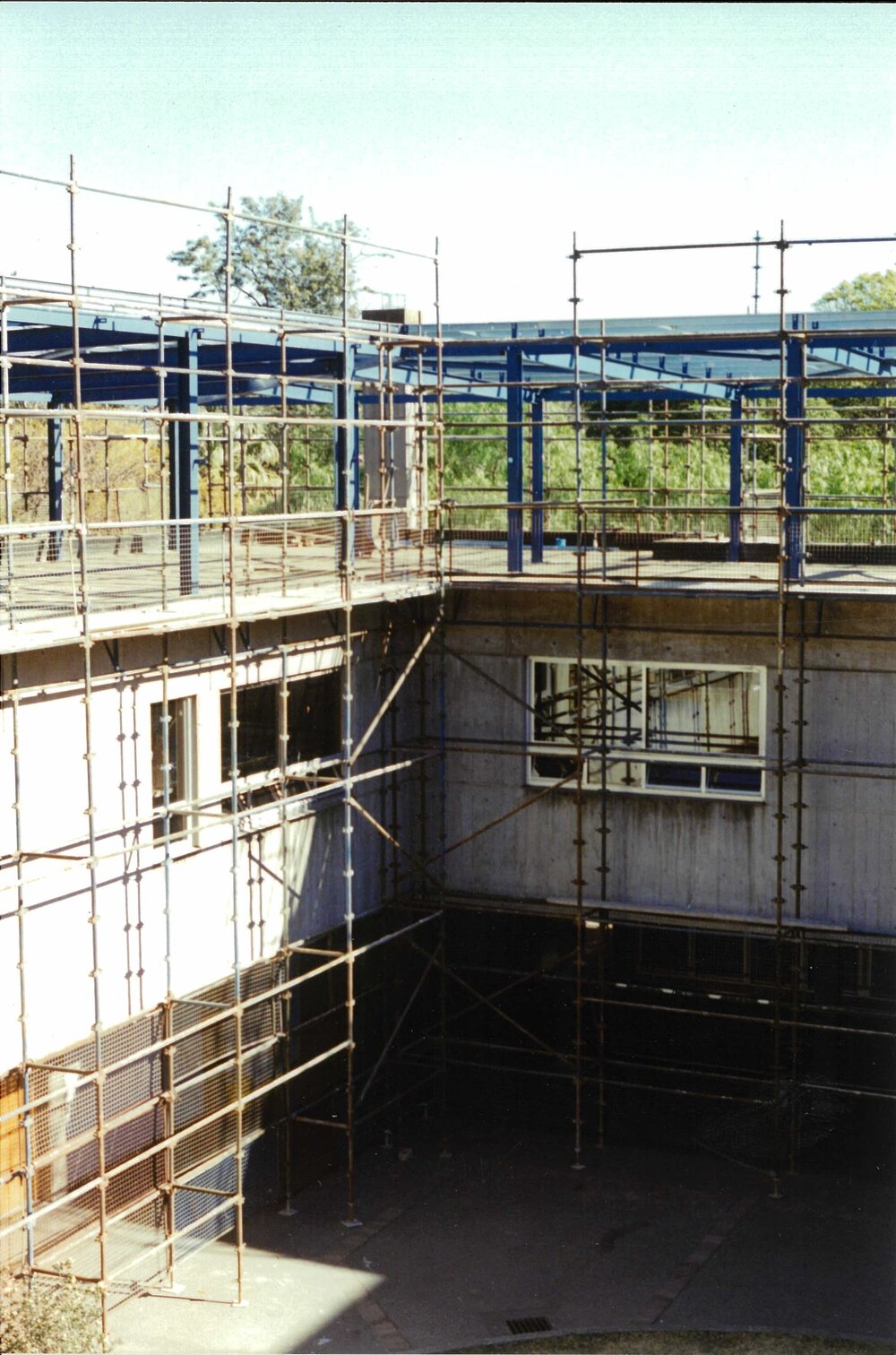 Construction of the senior study centre, 1995