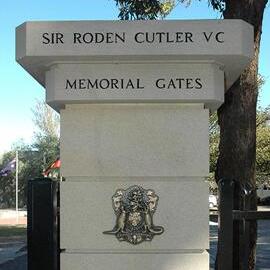 Roden Cutler gates, 2007