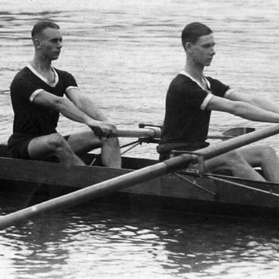 Rowing: 2nd IV photographs