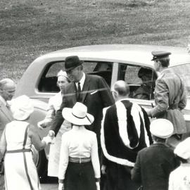 Photograph of the official opening of the McDonald Building, 17 March 1972