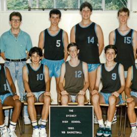 Basketball 16B 1990